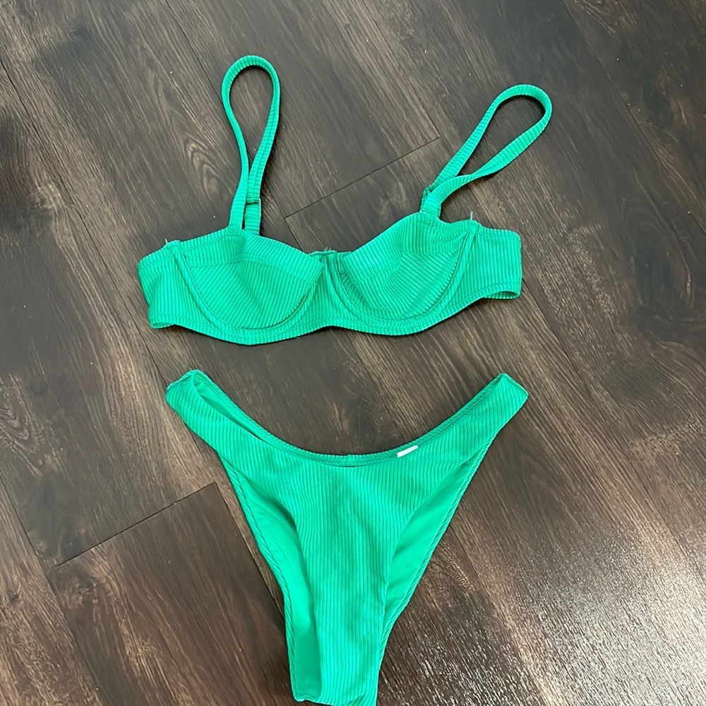 Aerie Green bikini set 32B